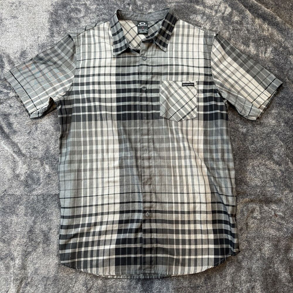 Oakley Gray Plaid Casual Button Down Shirt